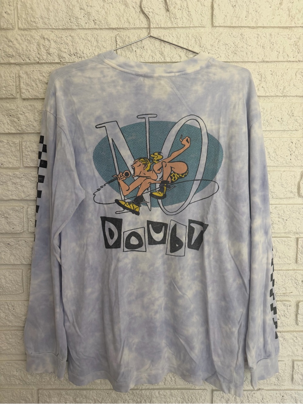 Daydreamer NoDoubt Lavender Tie-Dye Crewneck Shirt with Black Checkered Sleeves - Picture 3 of 7